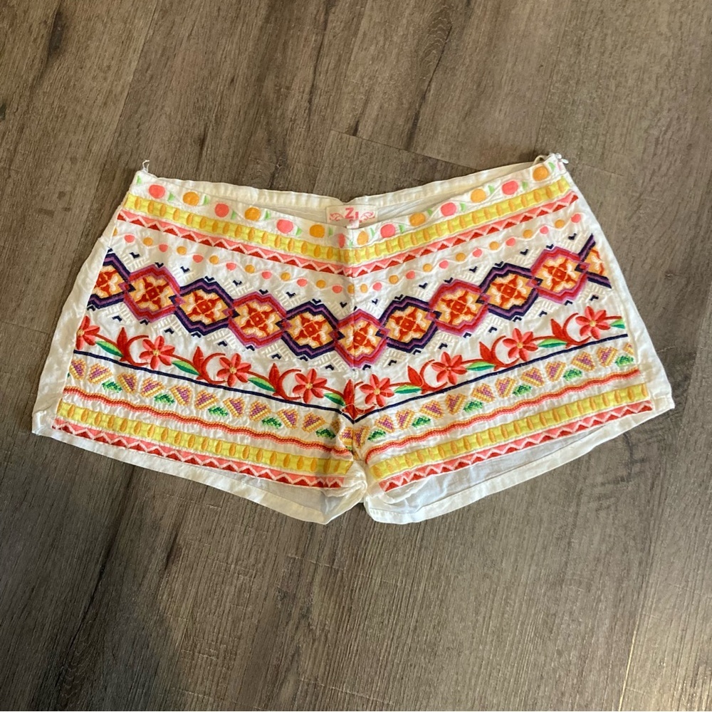 Embroidered Cotton Blend Womens Shorts M